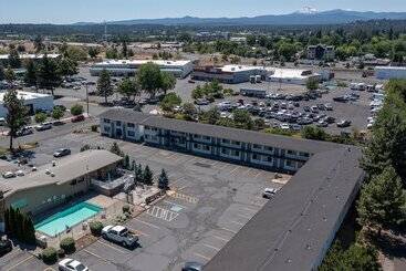 هتل Bend Inn & Suites