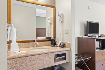 هتل Bend Inn & Suites