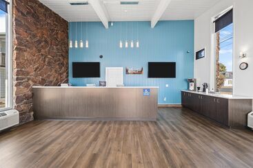 هتل Bend Inn & Suites