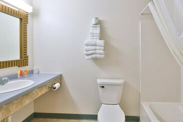 هتل Budget Inn