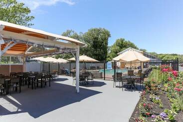 هتل Cape Colony Inn