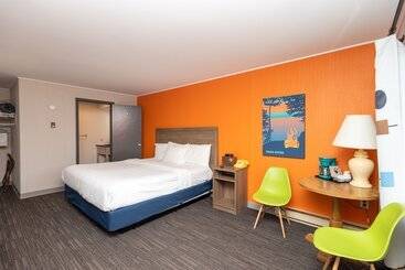 فندق Cedar Motor Inn