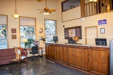 هتل Cimarron Inn Klamath Falls