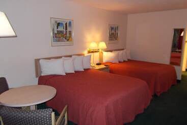 هتل Cimarron Inn Klamath Falls