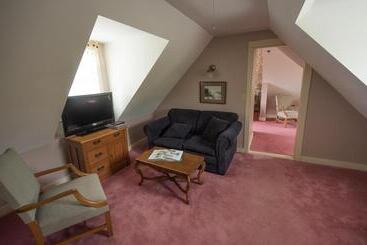 هتل Cleftstone Inn