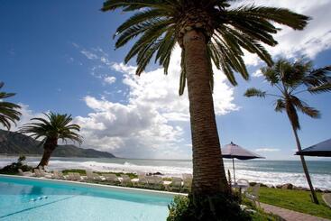 هتل Cliff House Inn