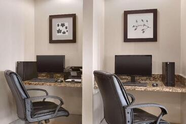 هتل Country Inn & Suites By Radisson, Mishawaka, In