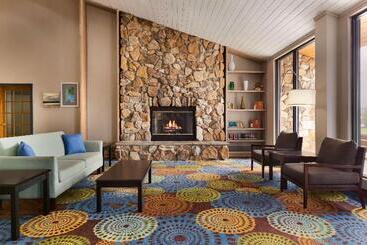 هتل Country Inn & Suites By Radisson, Mishawaka, In