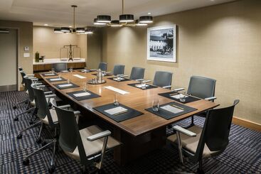 هتل Doubletree By Hilton Gainesville