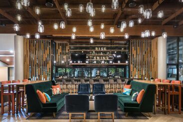 هتل Doubletree By Hilton Gainesville