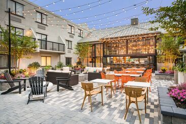 هتل Doubletree By Hilton Gainesville
