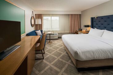 هتل Doubletree By Hilton Gainesville