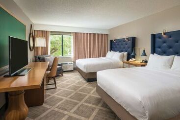 هتل Doubletree By Hilton Gainesville