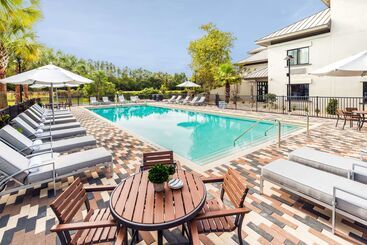 هتل Doubletree By Hilton Gainesville