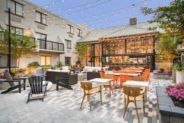 هتل Doubletree By Hilton Gainesville