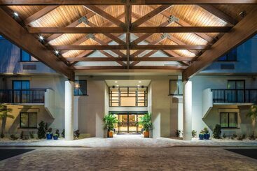 هتل Doubletree By Hilton Gainesville