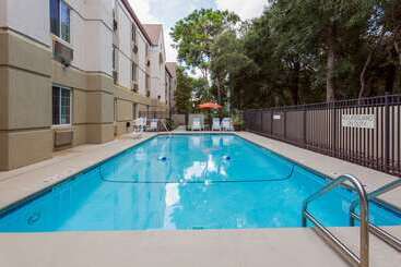 هتل Mainstay Suites Orlando Altamonte Springs