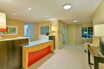 هتل Mainstay Suites Orlando Altamonte Springs