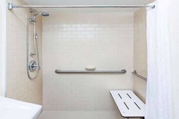 Hotel Mainstay Suites   Wichita Ne