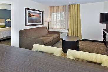 هتل Sonesta Simply Suites Huntsville Research Park