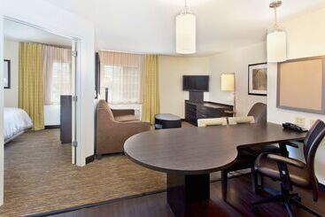 هتل Sonesta Simply Suites Huntsville Research Park