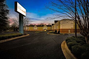 هتل Sonesta Simply Suites Huntsville Research Park