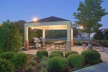 هتل Sonesta Simply Suites Huntsville Research Park