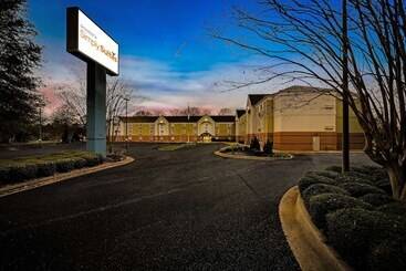 هتل Sonesta Simply Suites Huntsville Research Park