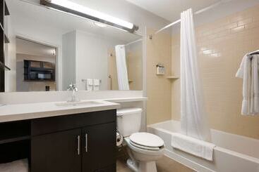 هتل Sonesta Simply Suites Huntsville Research Park