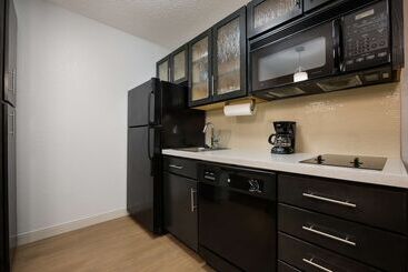 هتل Sonesta Simply Suites Huntsville Research Park