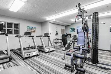 هتل Sonesta Simply Suites Huntsville Research Park