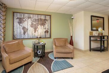 هتل Sonesta Simply Suites Miami Airport Doral