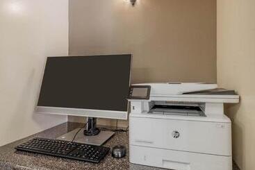 هتل Sonesta Simply Suites Phoenix Tempe