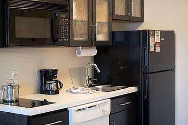 호텔 Sonesta Simply Suites Pittsburgh Airport