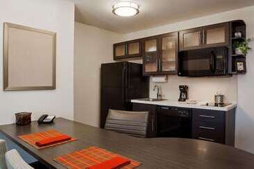 هتل Sonesta Simply Suites Salt Lake City Airport