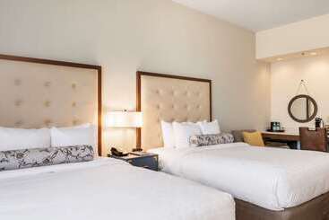 St Charles Coach House, Ascend Hotel Collection