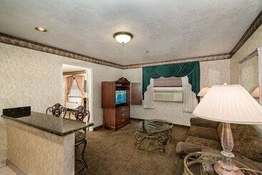 هتل St. George Inn And Suites
