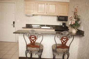 هتل St. George Inn And Suites