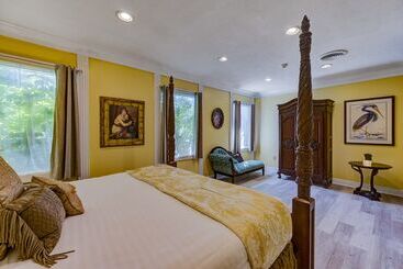 هتل The Inn At Cedar Grove