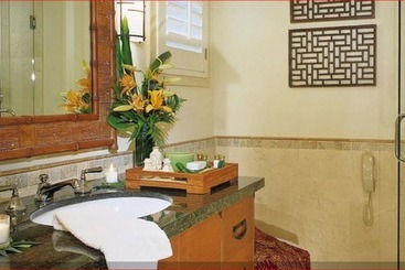 هتل Tradewinds Carmel