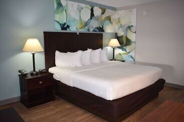 هتل Wyndham Garden Ann Arbor