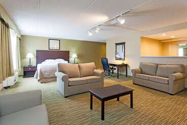 هتل Wyndham Garden Ann Arbor