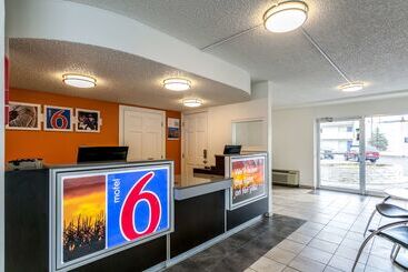 Motel 6butte, Mt  Historic City Center