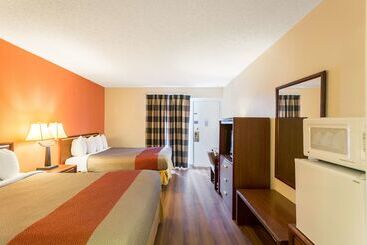 Motel 6butte, Mt  Historic City Center