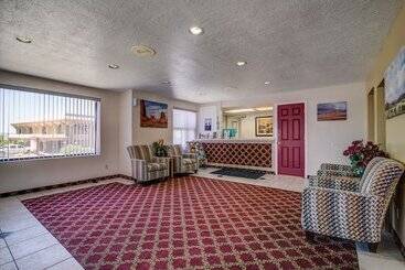 مُتل Cedar Lodge