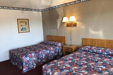 مُتل The Hastings Inn Salina