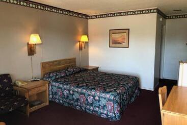مُتل The Hastings Inn Salina
