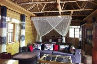 هتل Nyasi Eco Resort Kajjansi