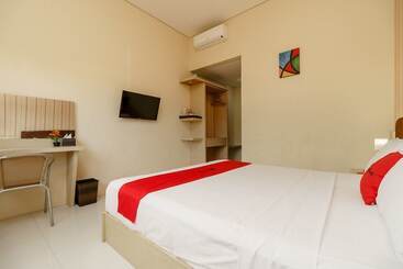 هتل Reddoorz Plus Near Sangkareang Park
