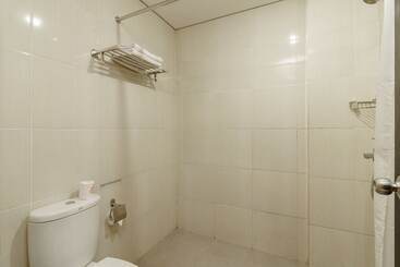 هتل Reddoorz Plus Near Sangkareang Park